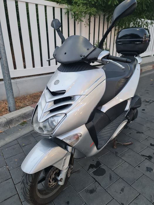 Aprilia Leonardo 300 cc