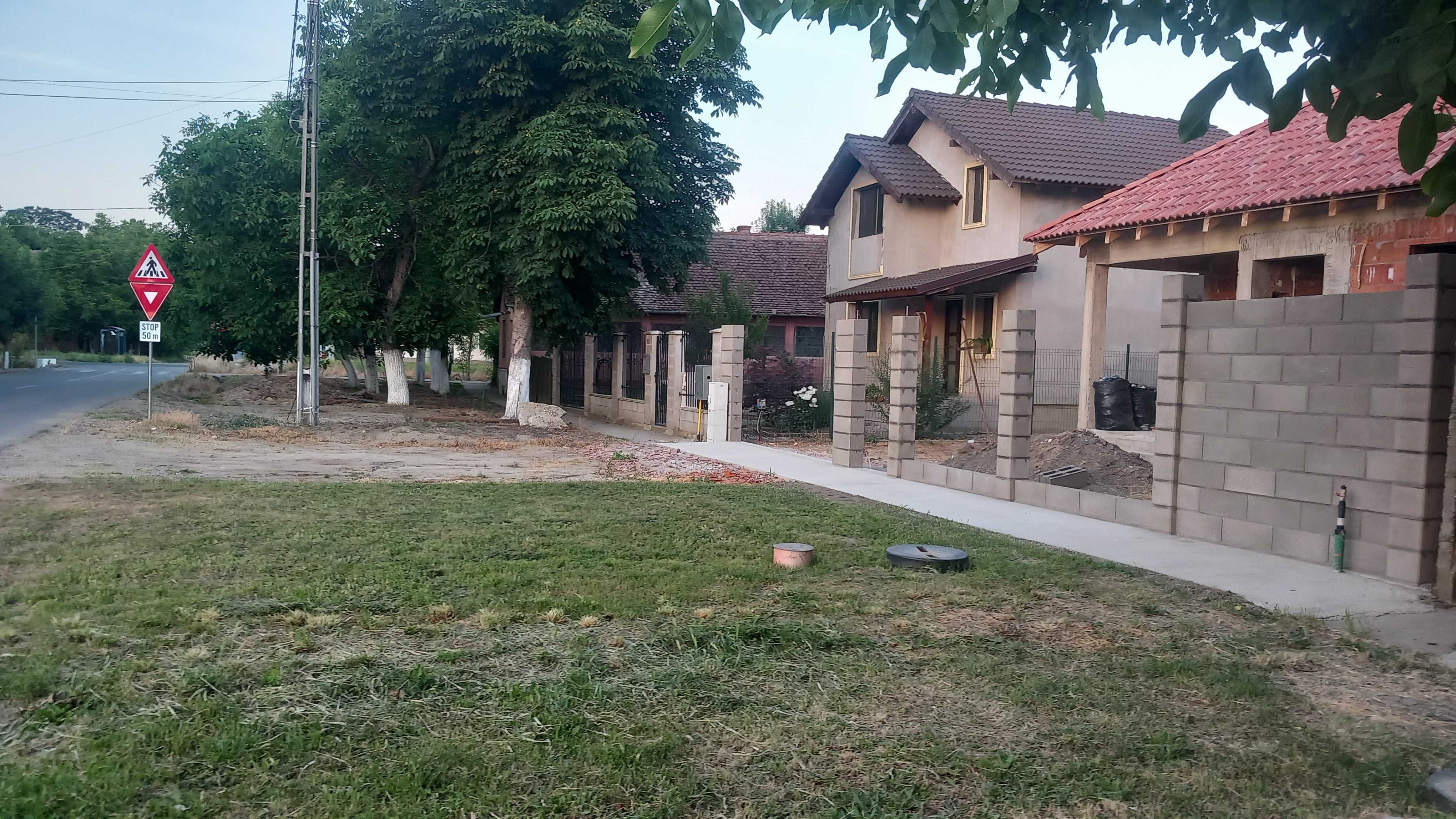 Direct de la proprietar Casa Individuală Sanmihaiu Român