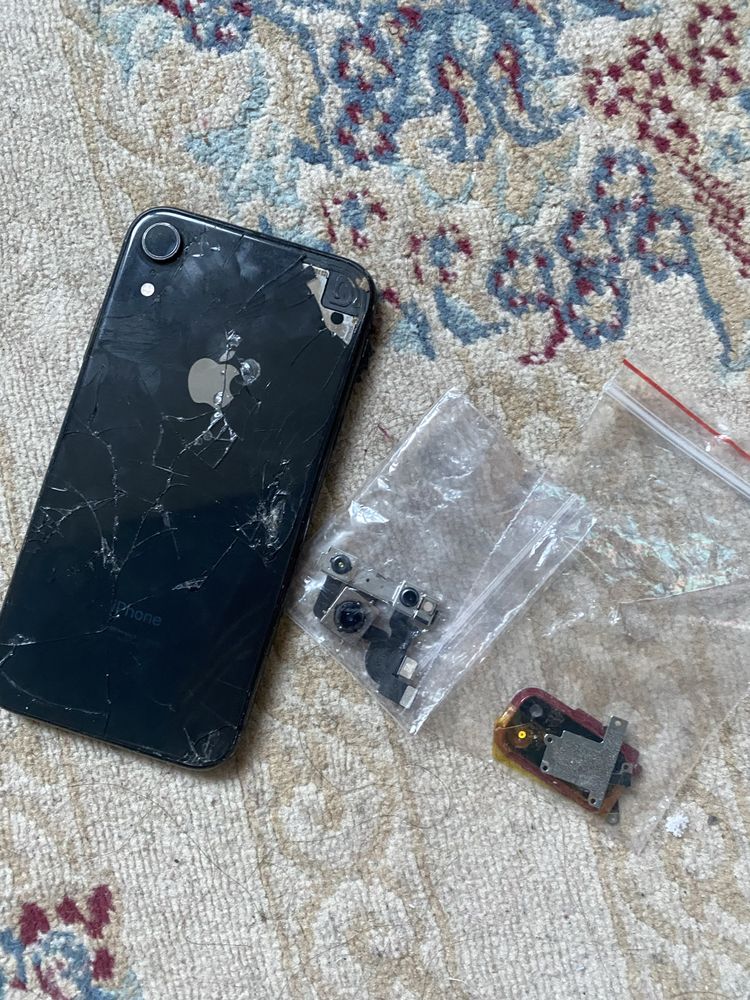 iPhone Xr на запчасти