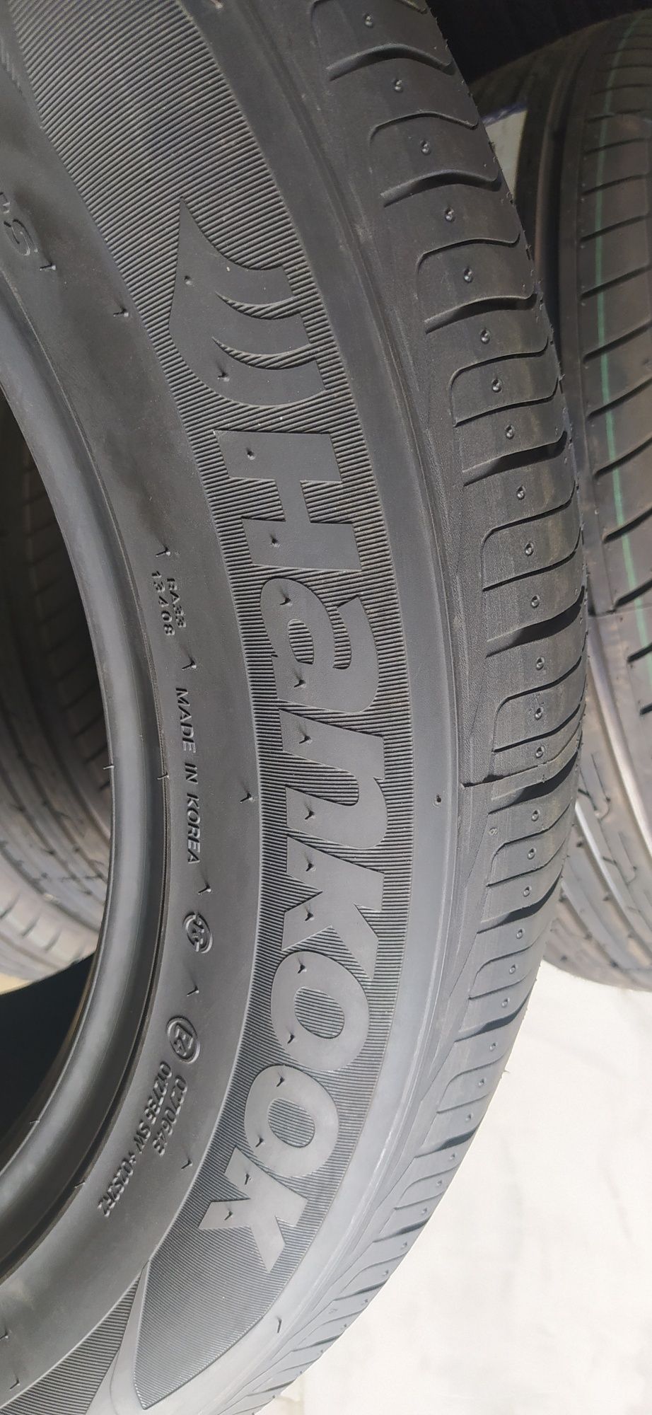 285/50R20. Hankook RA33