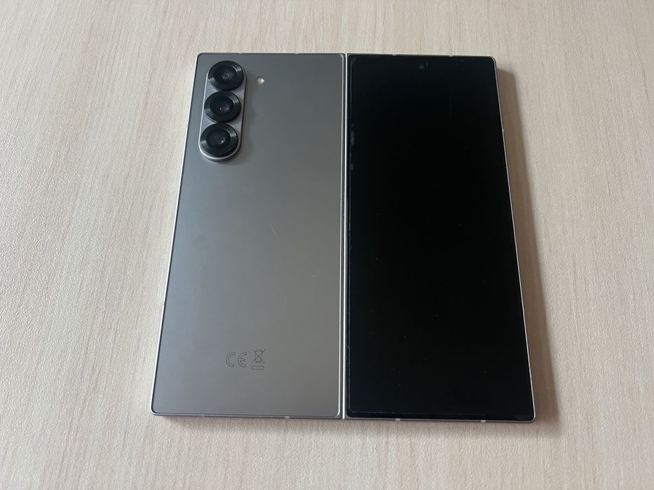 Продавам Samsung Galaxy Z Fold6 256/12GB