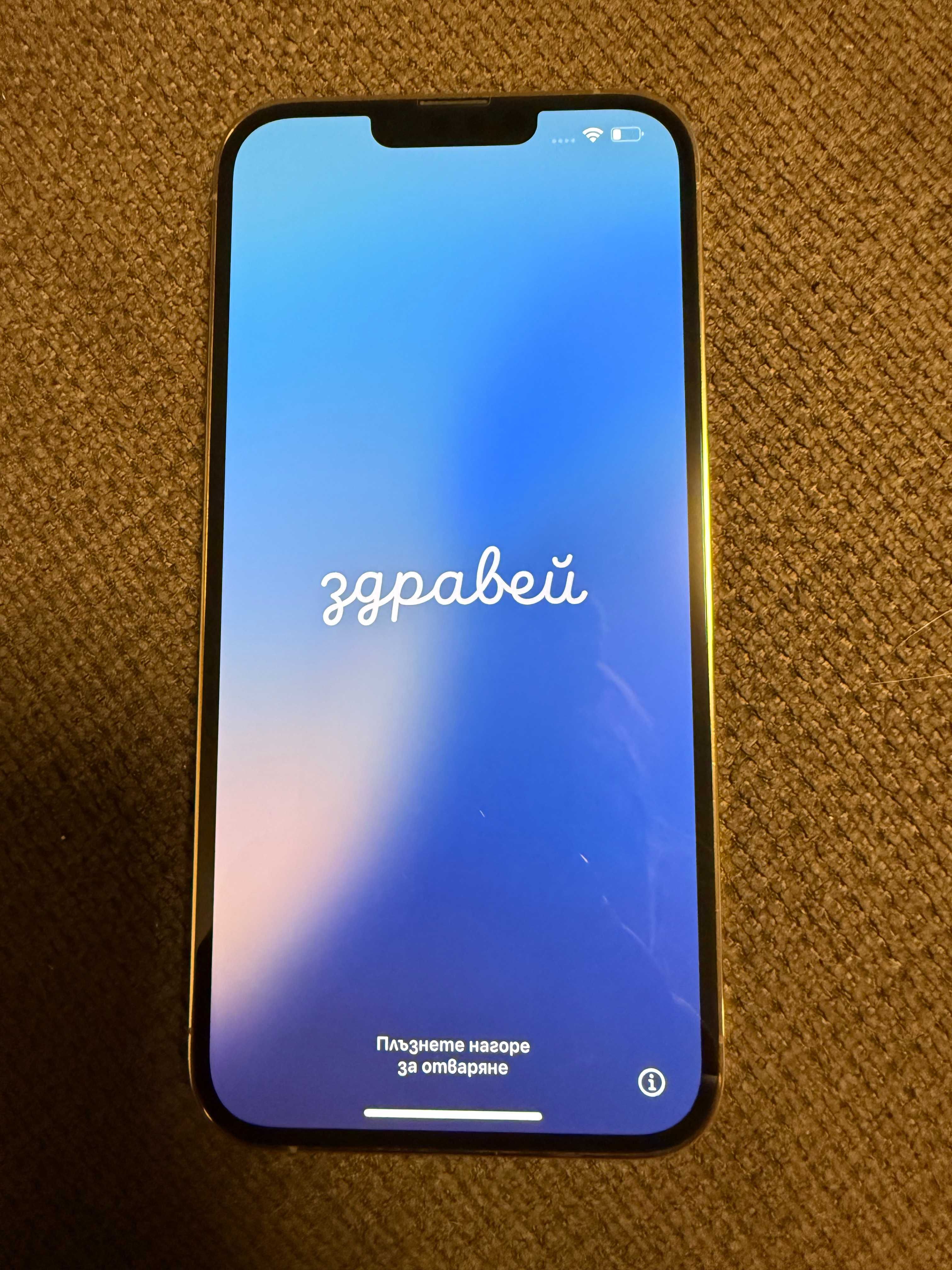 iPhone 13 Pro Max 128GB + 15бр. калъфи и стъклен протектор