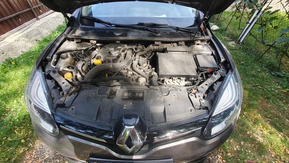 Renault Megane Automat         .