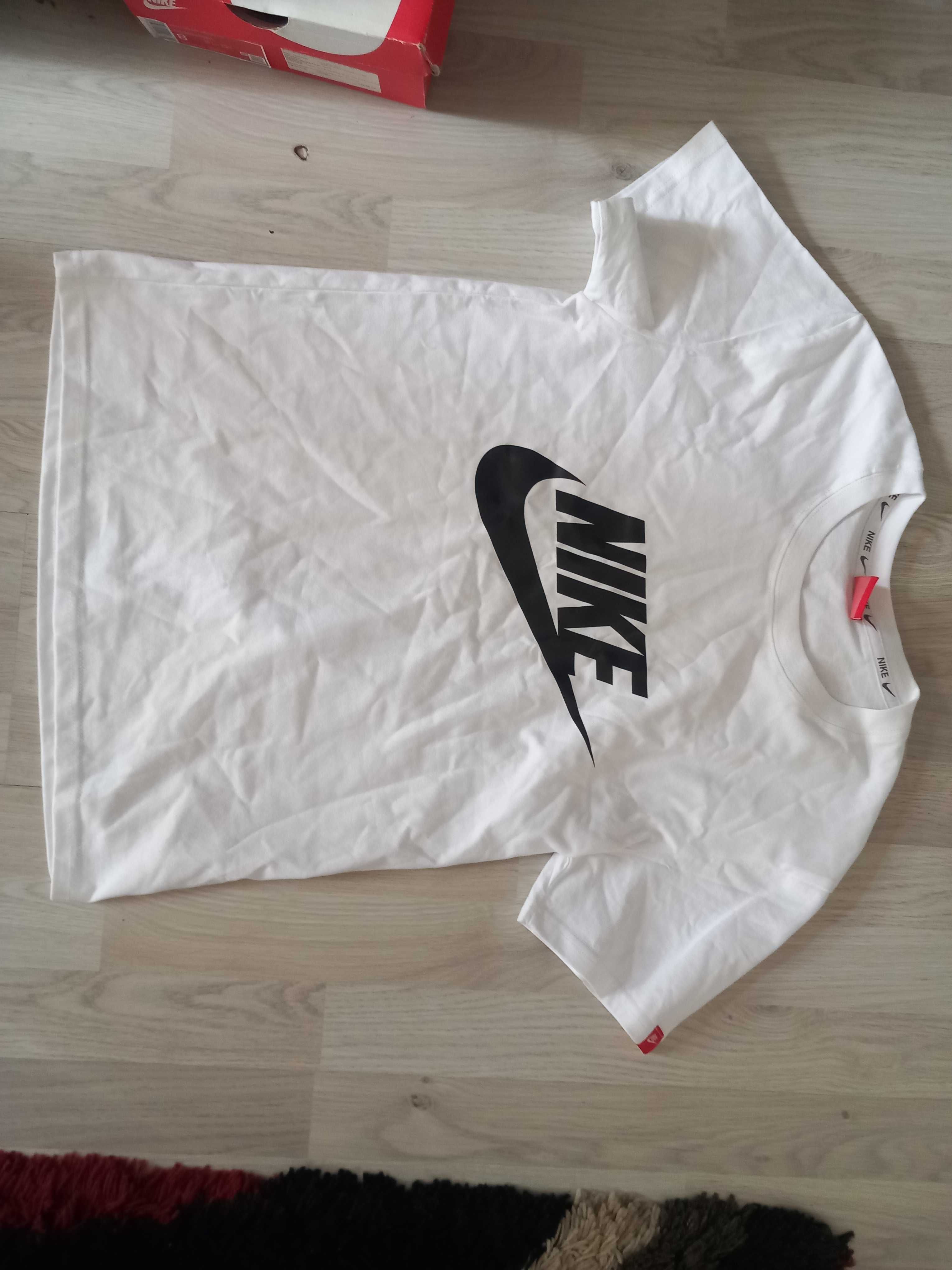 Памучена тениска nike