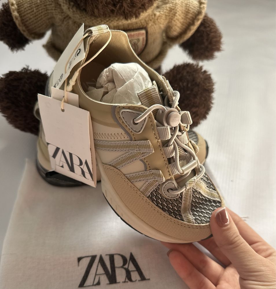 Детские кроссовки Zara