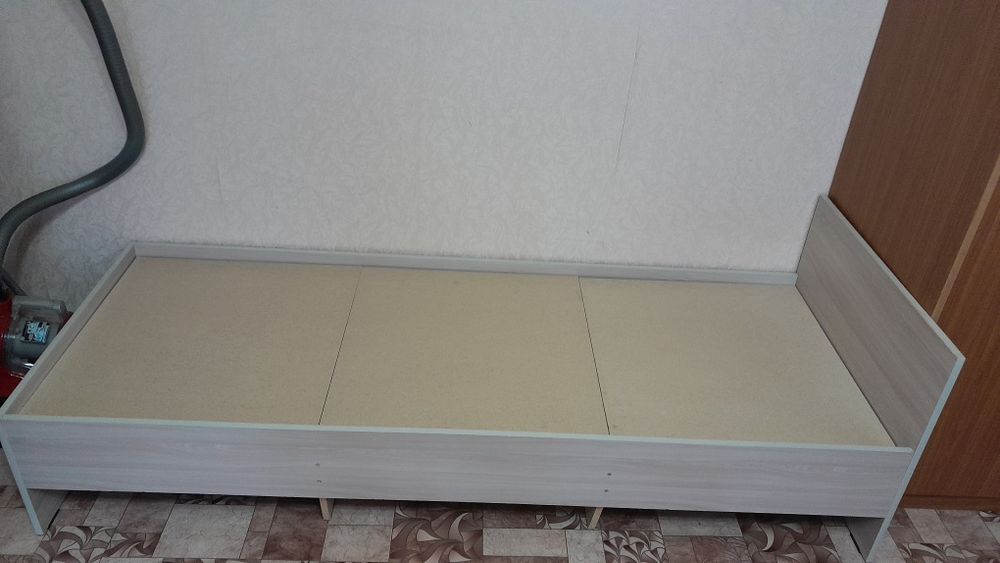 Отдам кровать даром
