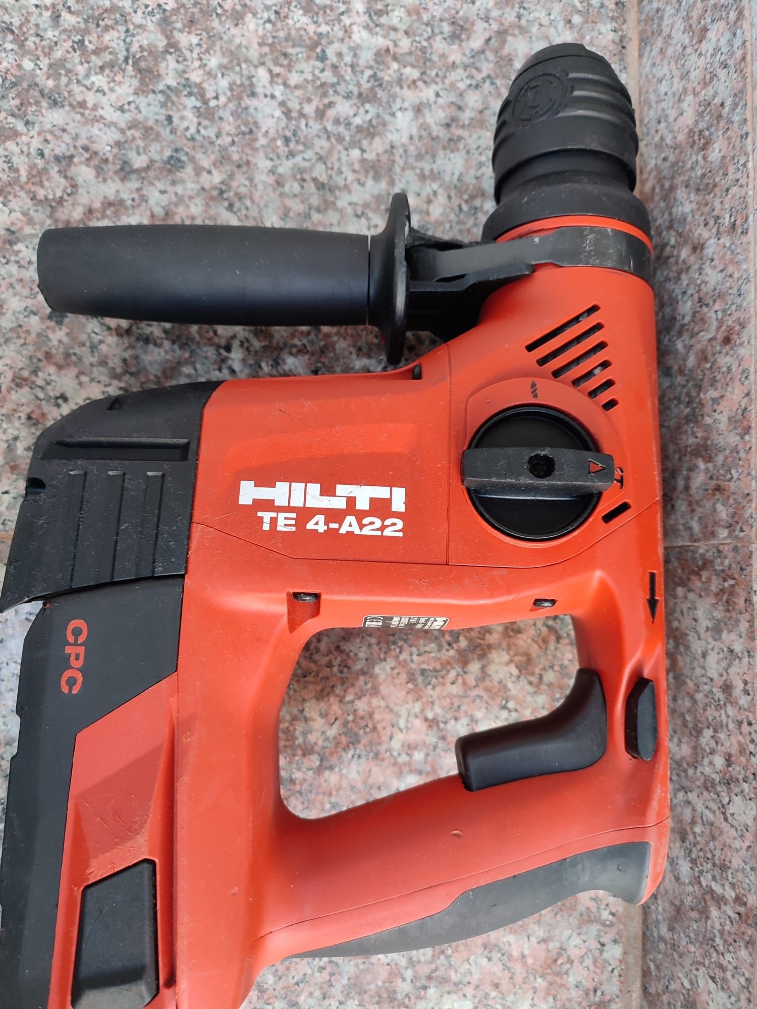 Makita , Hilti rotopercutor pe acumulatori