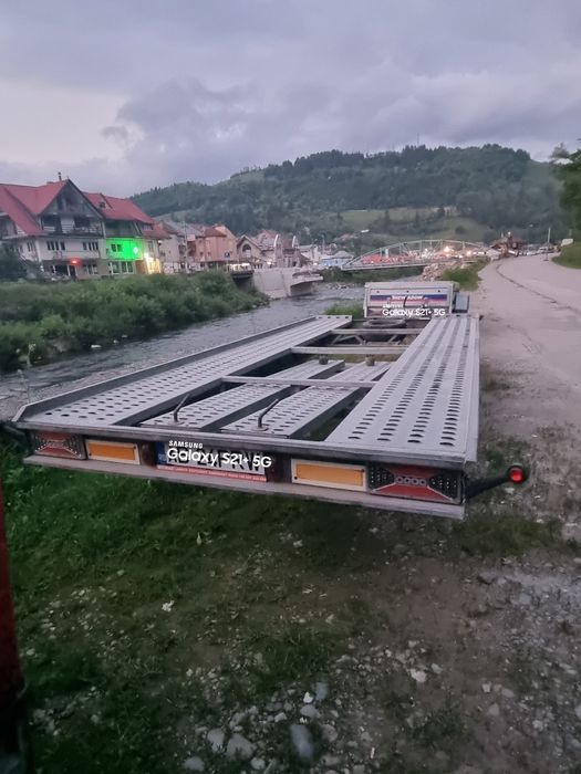 Platforma auto Niewiadow