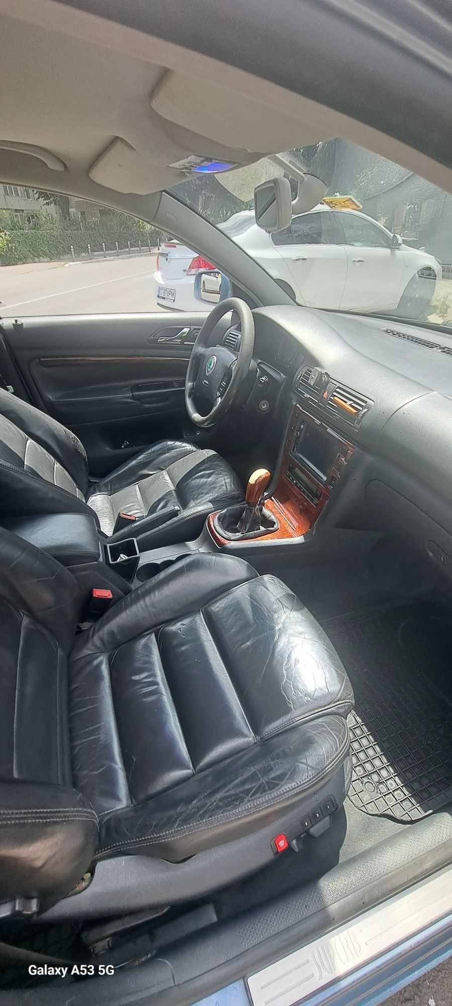 Skoda  Superb , An 2003 , Preț 2450 euro negociabil