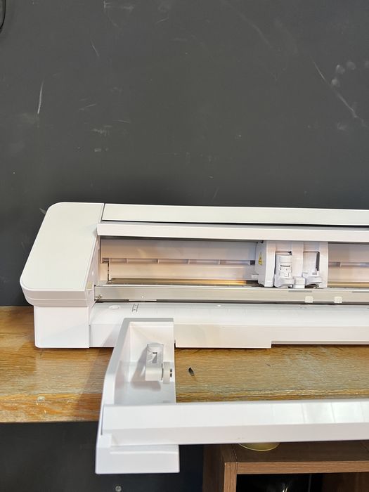 Cutter Plotter Silhouette CAMEO 4 PLUS