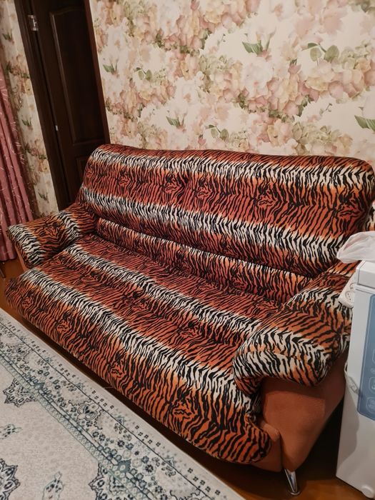 Продам диван раздвигается