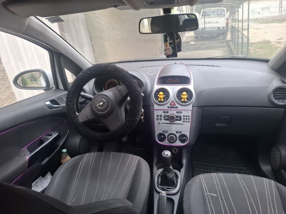 Vând opel corsa an 2009,1.0 benzină 1.450€ Preț negociabil!Mai multe d