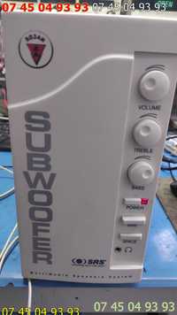 sistem cu subwofer si amplificare are si cablu audio