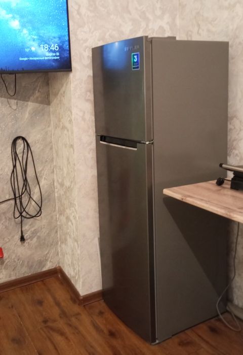 Продается холодильник Ziffler .