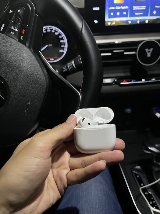 Airpods 4 только левый