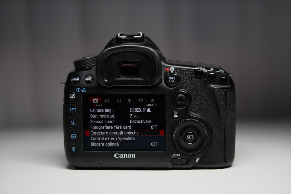DSLR profesional full frame Canon 5d mark iii