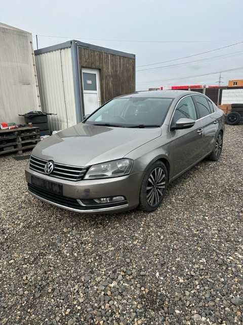 Dezmembrez Vw Passat B7 2012,sedan, 2.0tdi tip CFF,  cutie manuala 6t