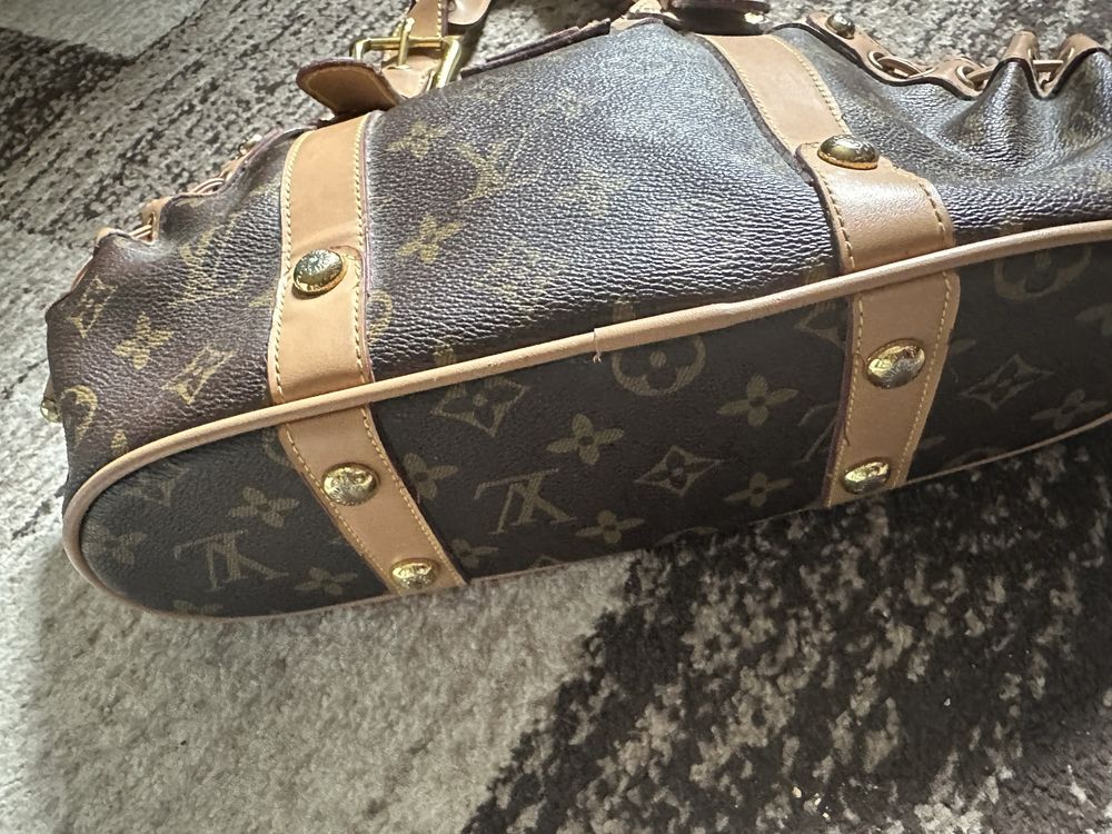 Geanta louis vuitton