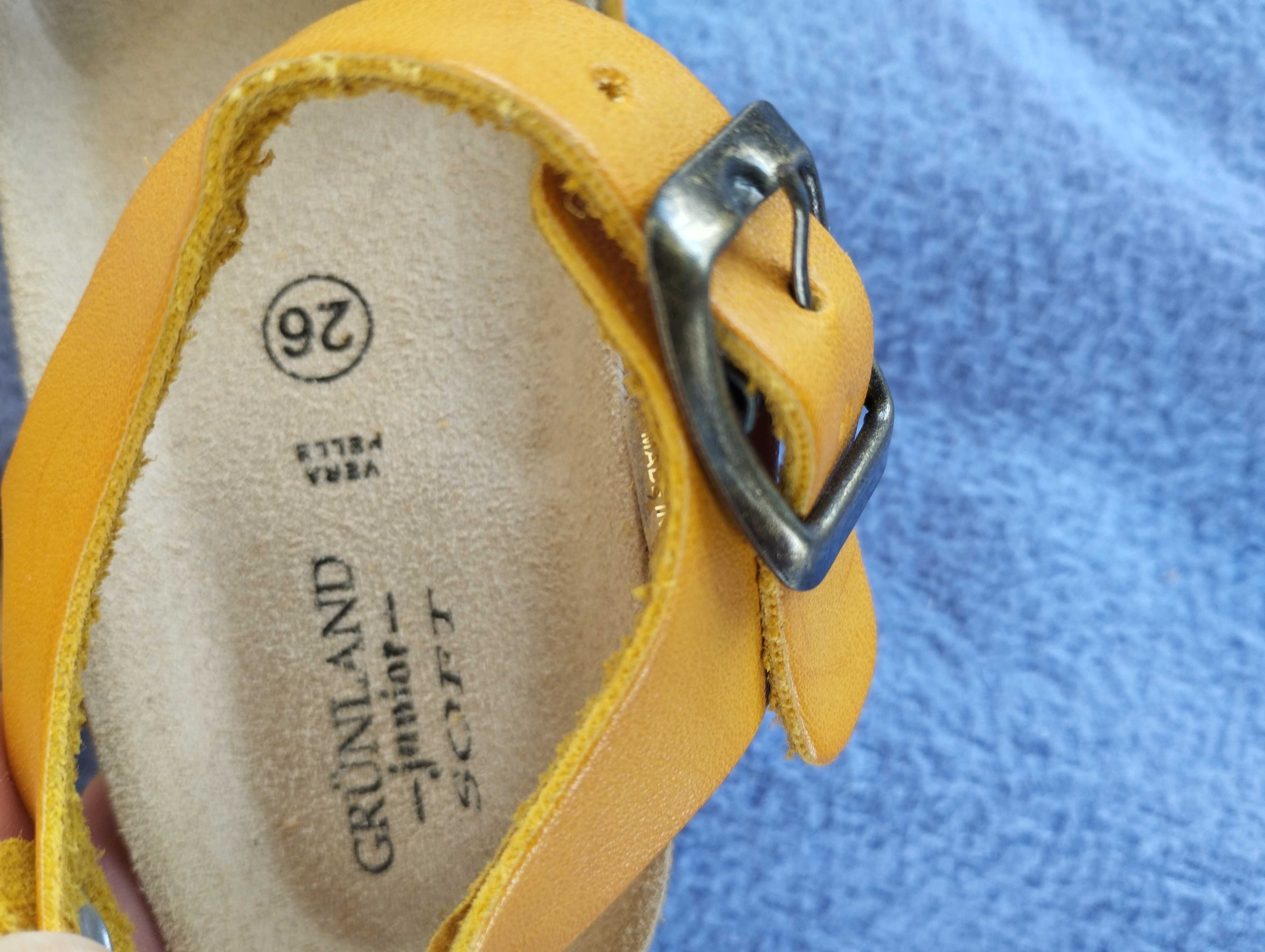 Crocs и Grunland номер 25/26.