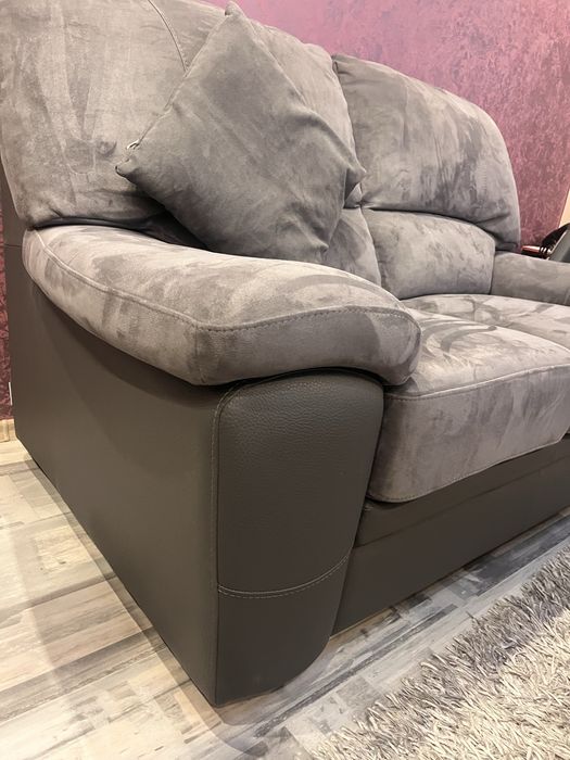 Продава се мебелно обзавеждане ( висок клас )