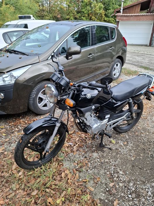 Yamaha YBR 125.  20000km