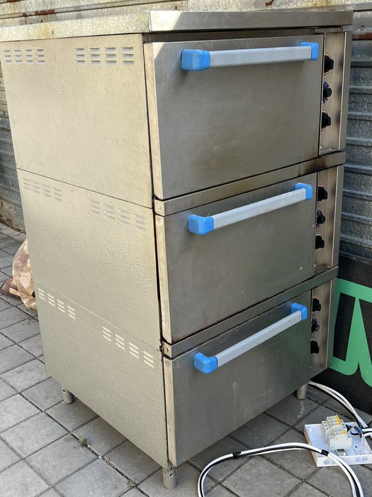 Жарочный шкаф ABAT в хорошем состоянии все работает