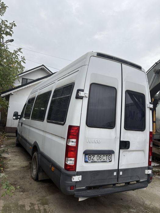 Iveco Daily 16+1