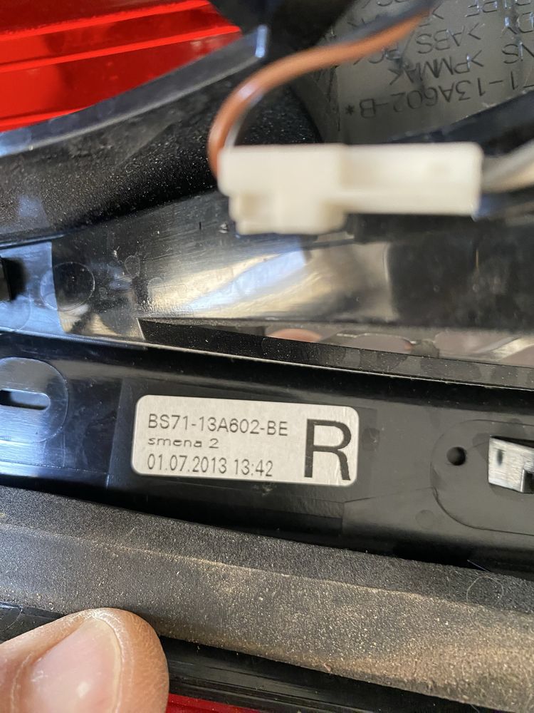 Stop dreapta pe haion bec si led Ford Mondeo mk4 sedan berlina