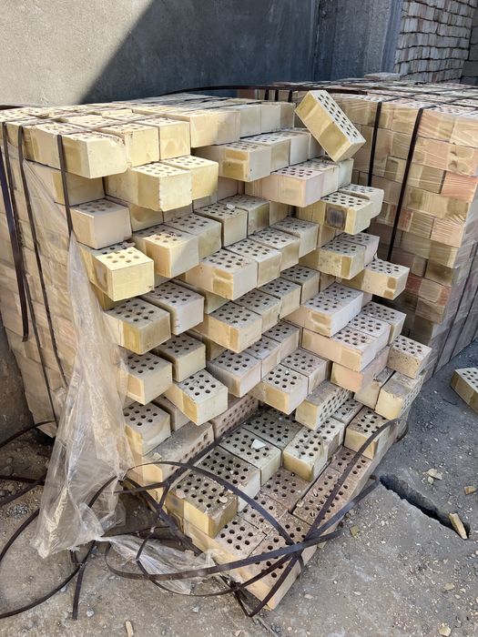 Pishgan g’isht sotiladi/Пишган гишт сотилади