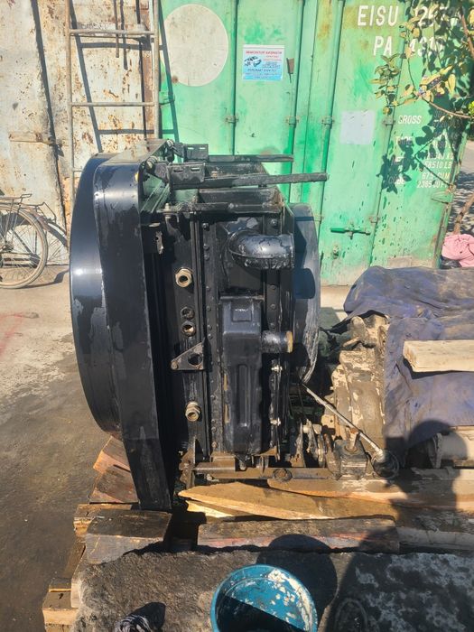 Vektor kombayin radiatori sotiladi