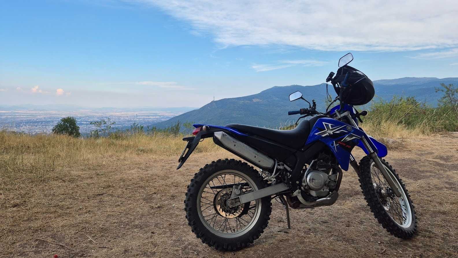 Продавам Yamaha XT125R