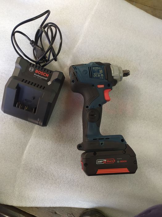 Гаиковерт Bosh GDS 18v 330-HC