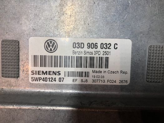 ECU Calculator motor VW Polo 1.2 03D906032C 5WP40124 SIMOS 3PD AWY
