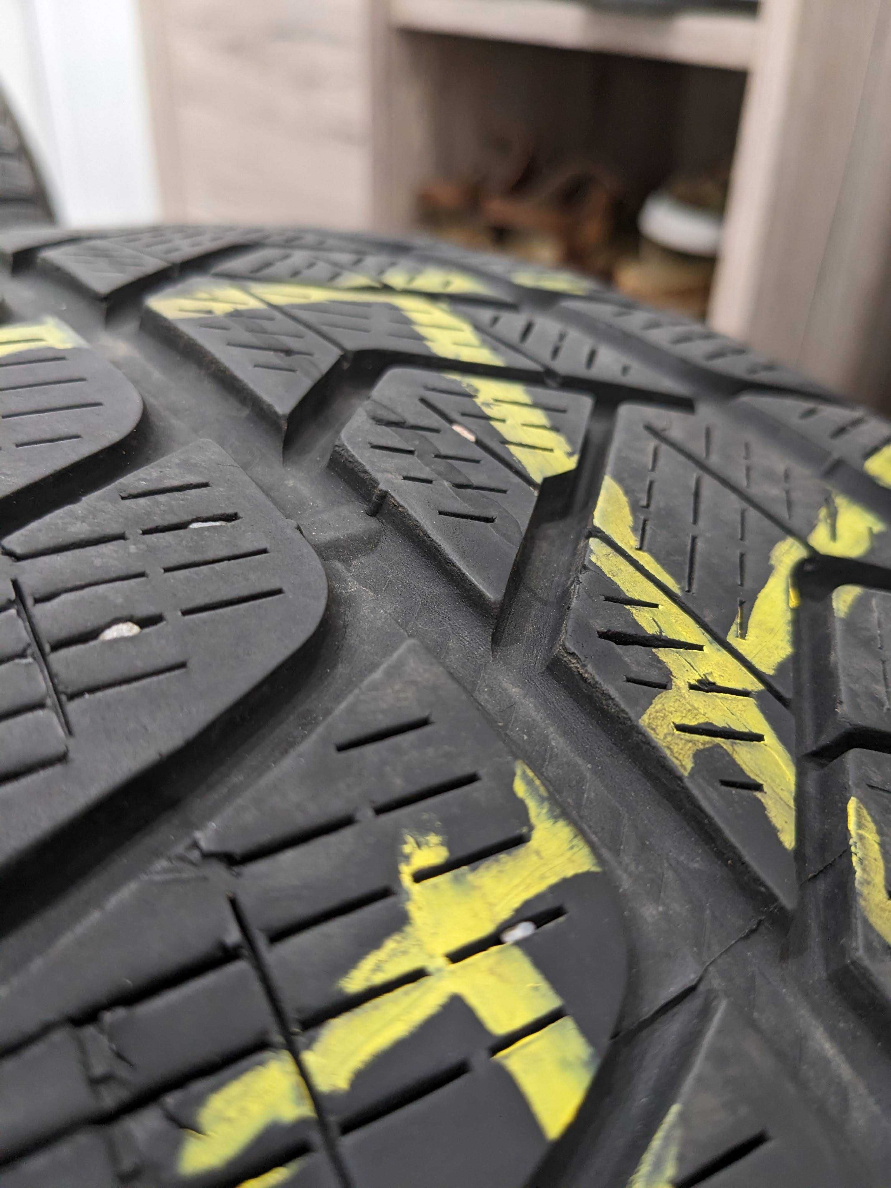 4бр Зимни Гуми 225/60/17 - Pirelli Scorpion - DOT16