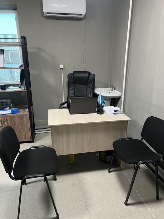 Офисная мебель.