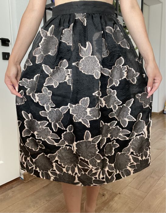 Fusta neagra HM eleganta organza marime 34