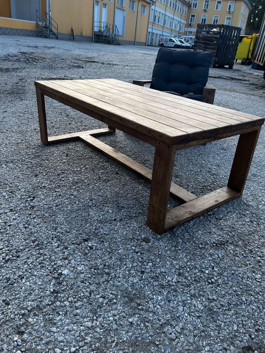 Маса за кафе масивен дъб