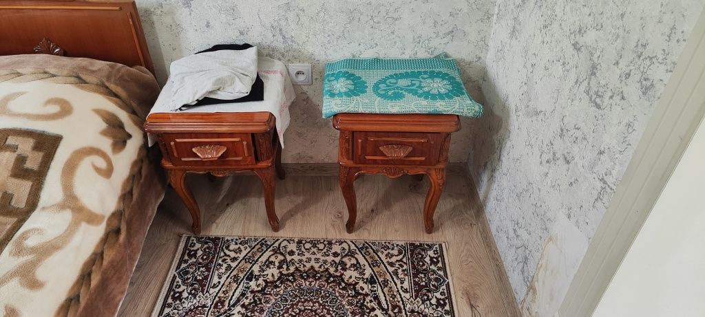 Продаётся спальный гарнитур.