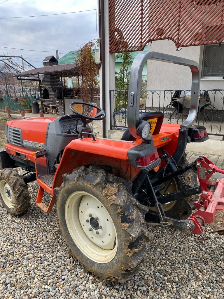 Tractor japonez Kubota GL220