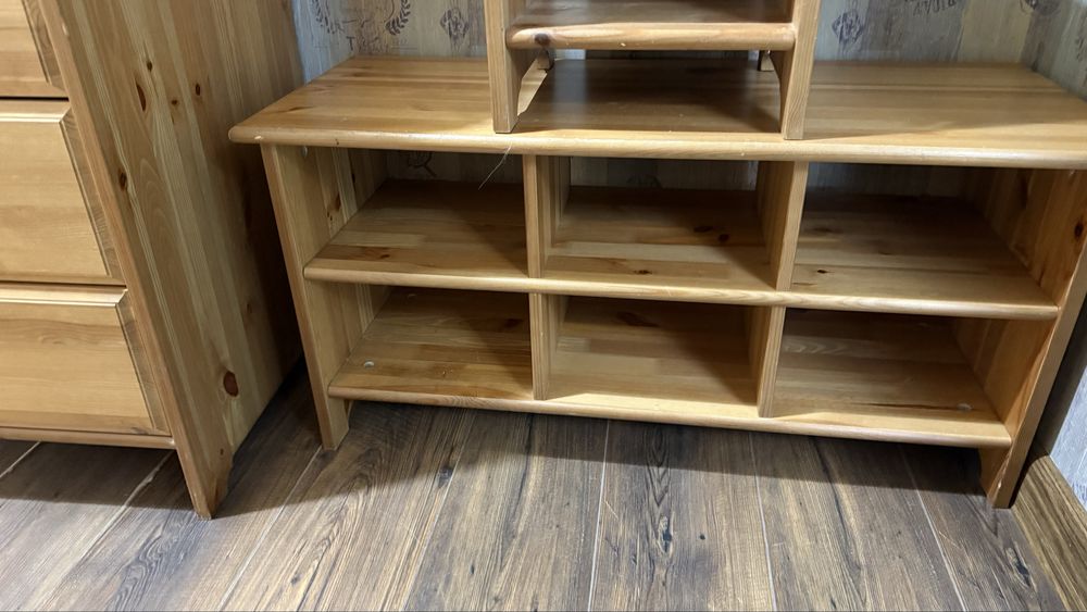 Продам прихожку состоит из 5 предметов