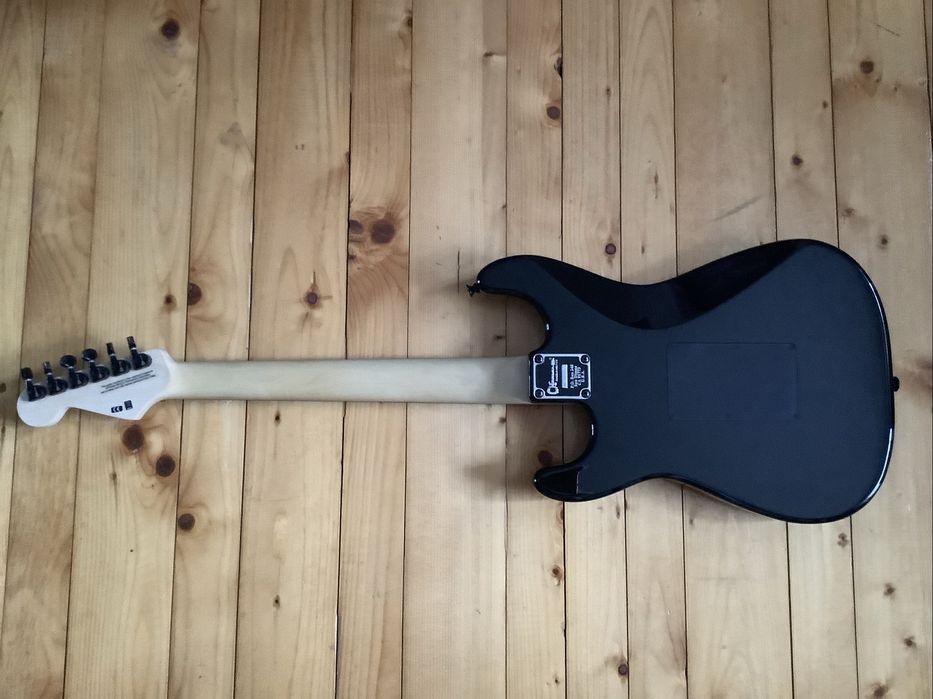 Charvel Pro Mod So-Cal  Floyd Rose Seymour Duncan