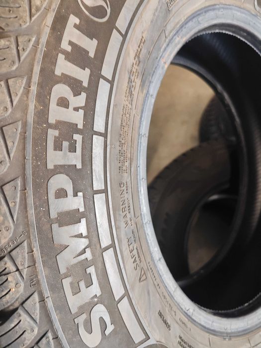 2бр.зимни гуми 215/75/16C Semperit
2бр.зимни гуми 215/75/16C Semperit