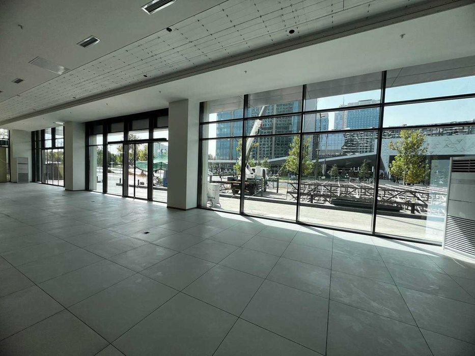 Готовое помещение под автосалон или шоурум — 430 м², премиум-локация(5