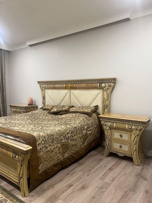 Спальный гарнитур