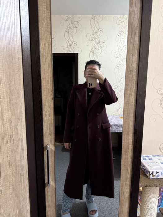 Пальто цвета чоко