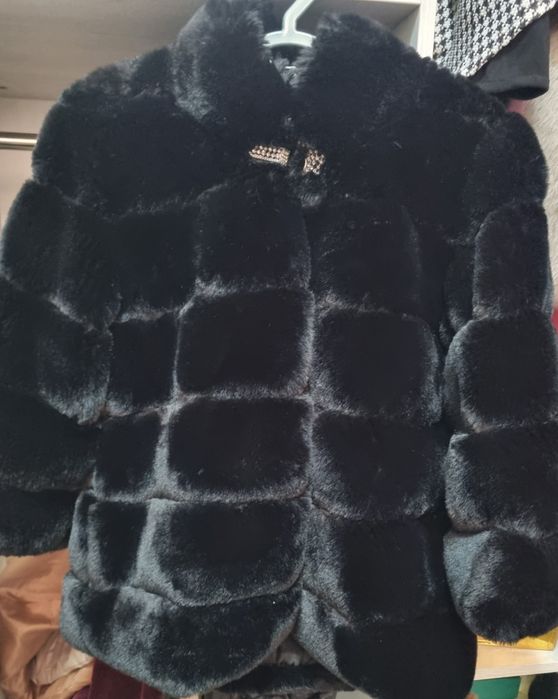 Шубка надевалась 1 раз меховая