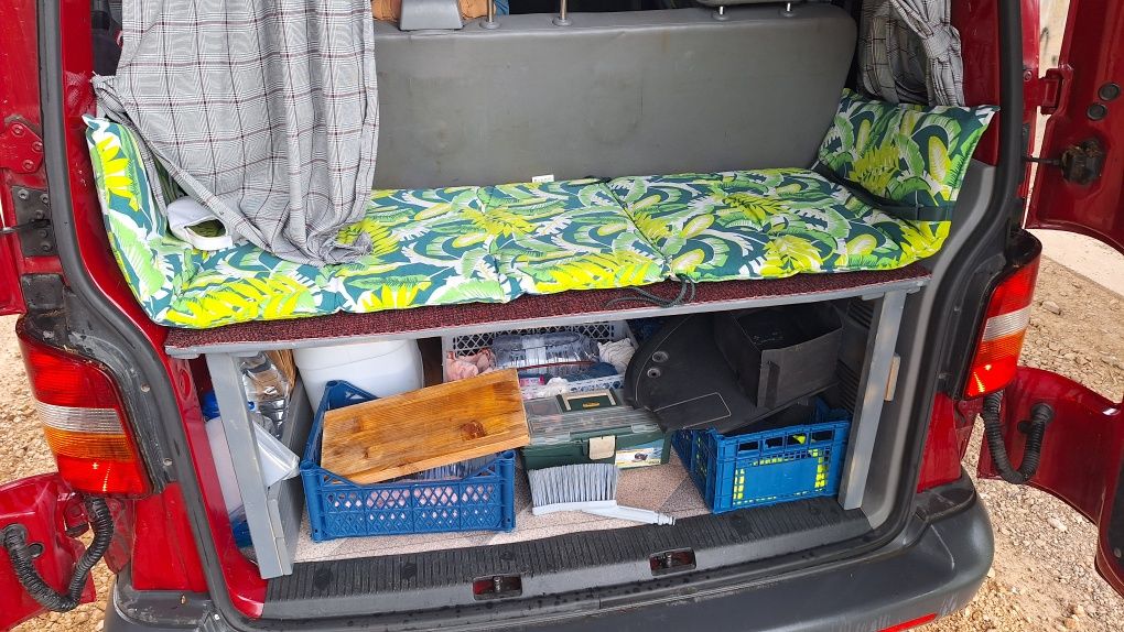 Vând vw transporter 5 1.9