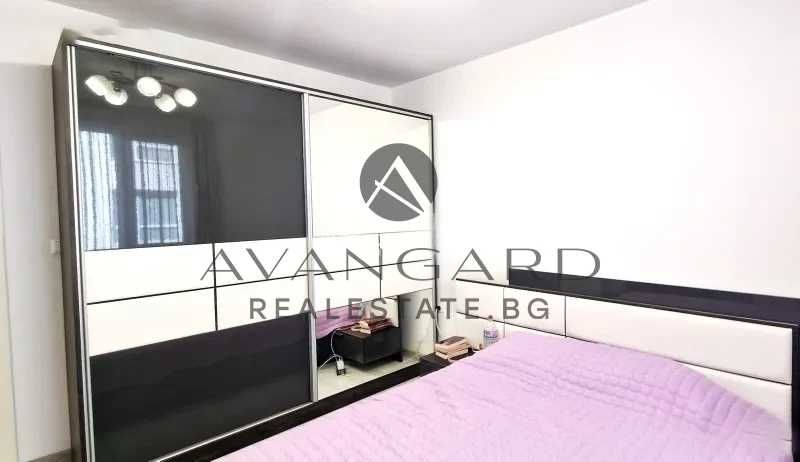 Продава се Тристаен апартамент в Пловдив, Христо Смирненски - 97 кв.м за 1820 €/кв.м - Снимка #6