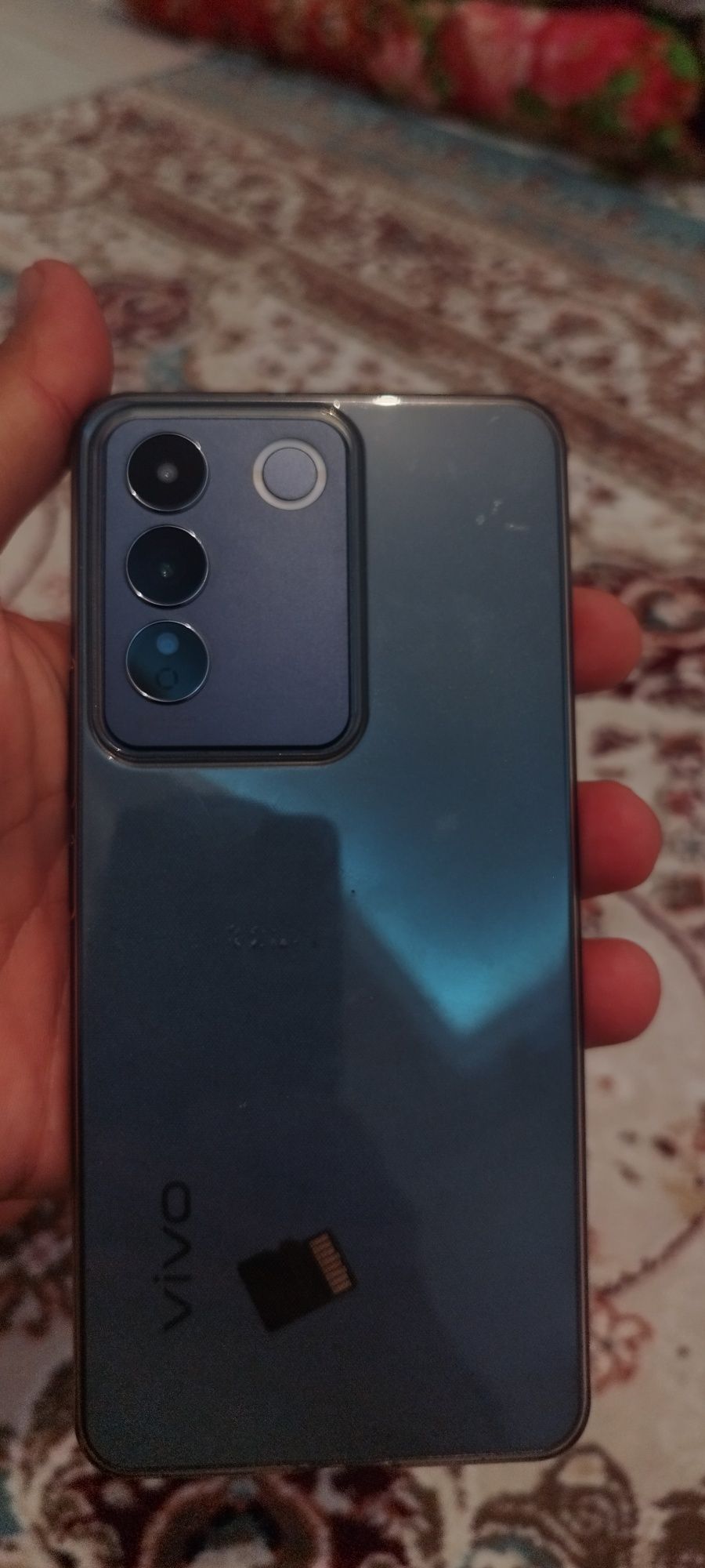 Смартфон Vivo V27e Срочно продаю