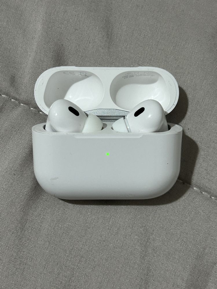 Продавам AirPods pro 2.